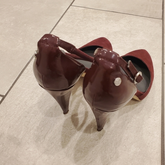 EUC Calvin Klein heel pums shoes - Picture 6 of 7